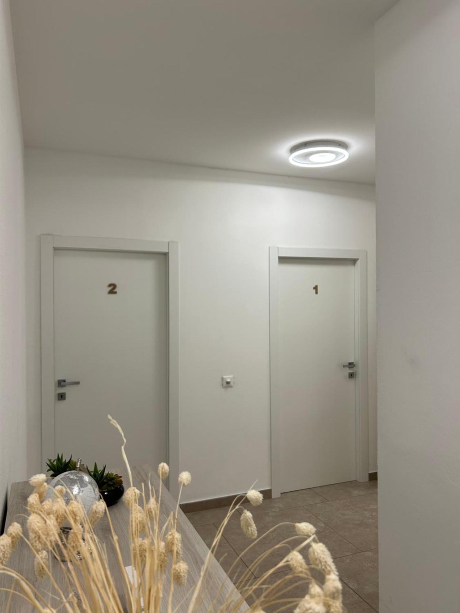 *Veranda'S Rooms* - Free Parking In Central Лугано Екстер'єр фото